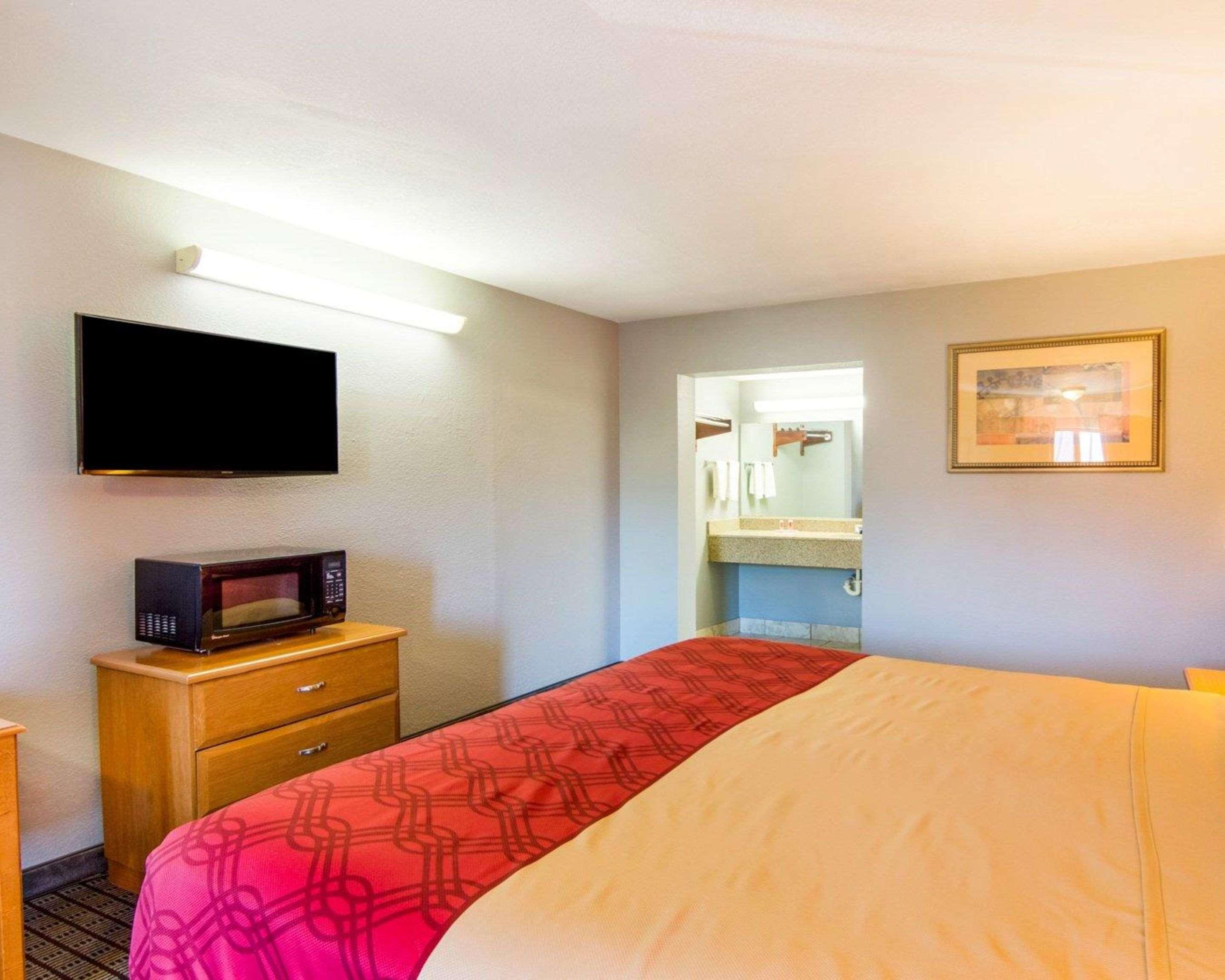 Econo Lodge Wichita Falls Downtown Экстерьер фото