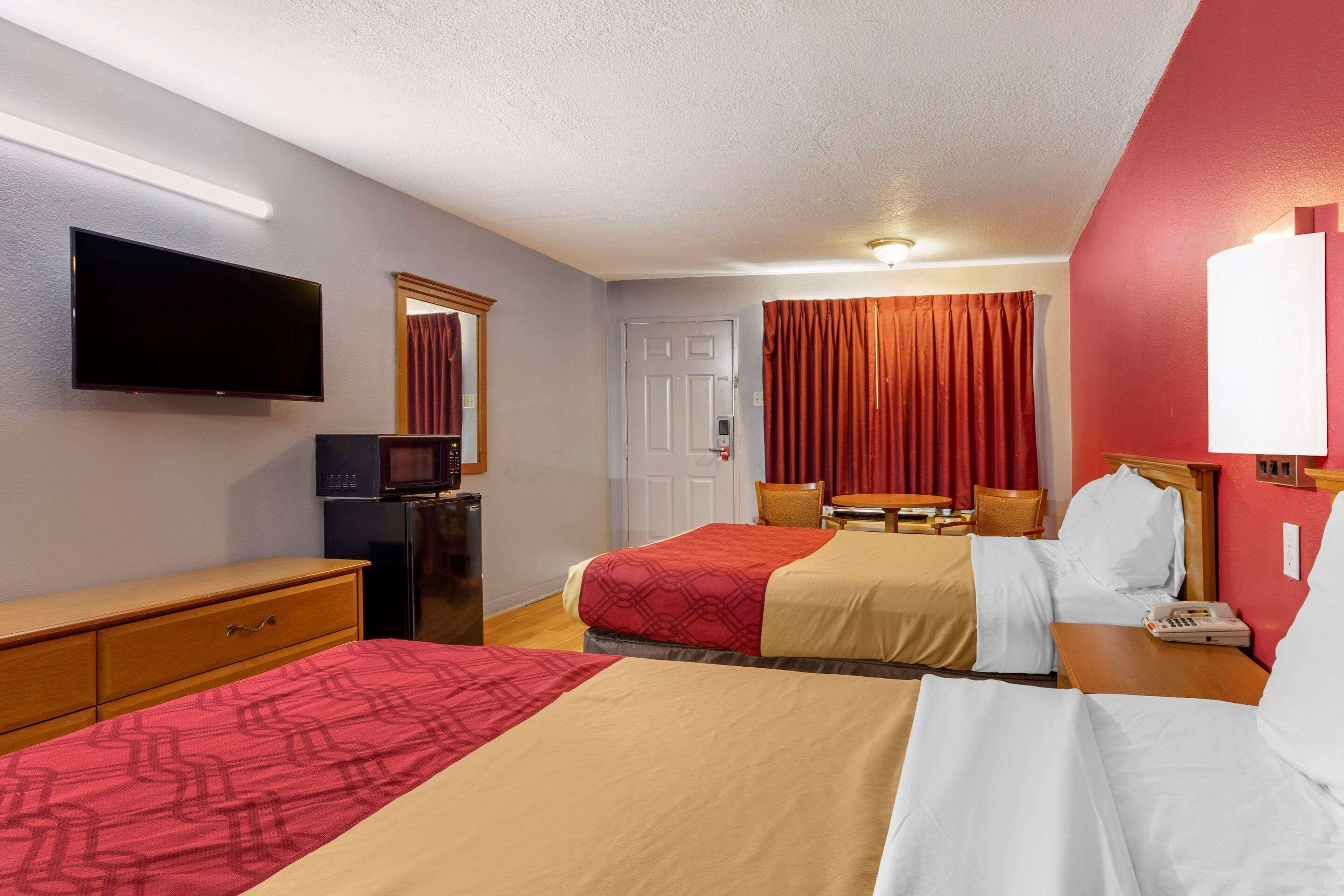Econo Lodge Wichita Falls Downtown Экстерьер фото