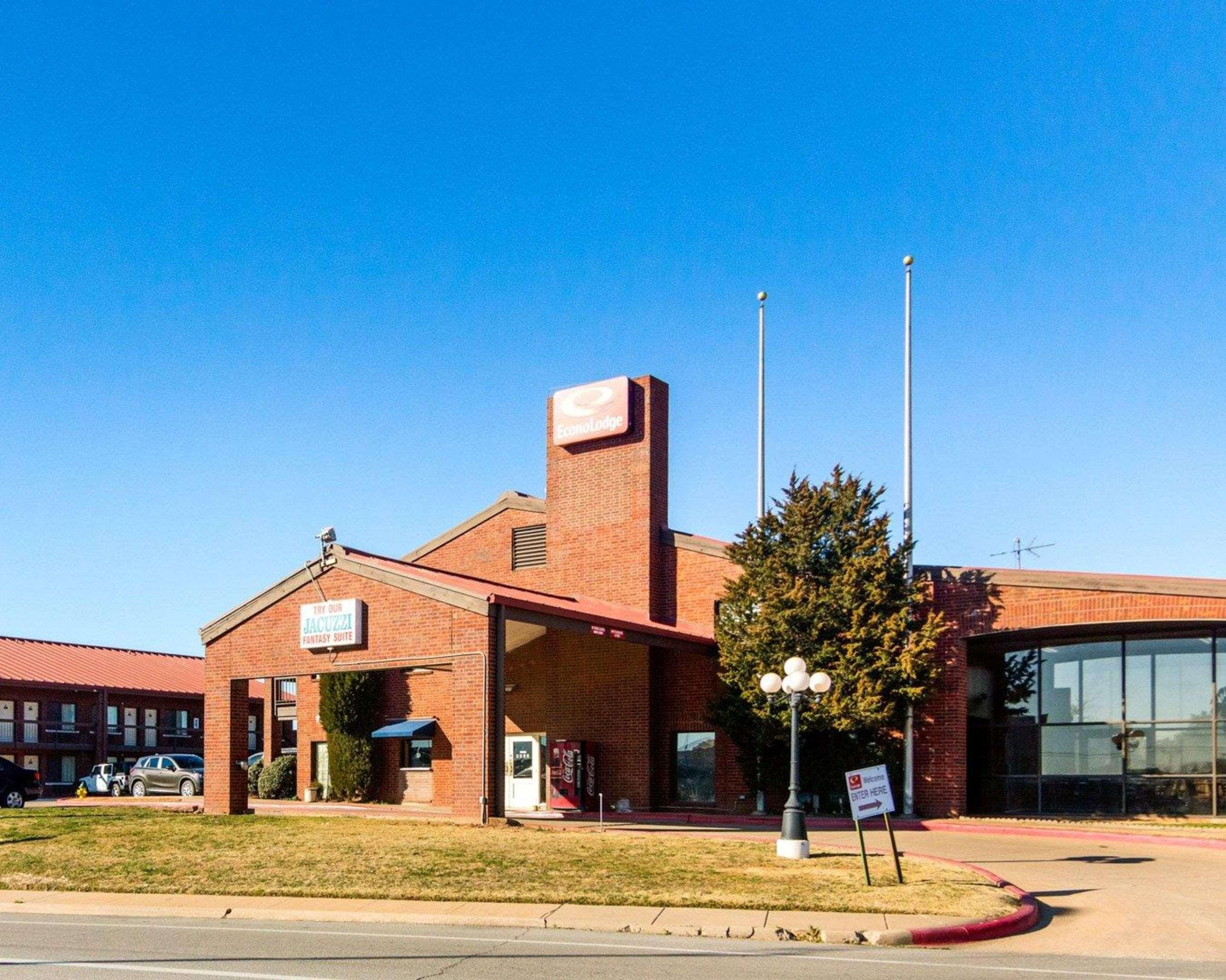 Econo Lodge Wichita Falls Downtown Экстерьер фото