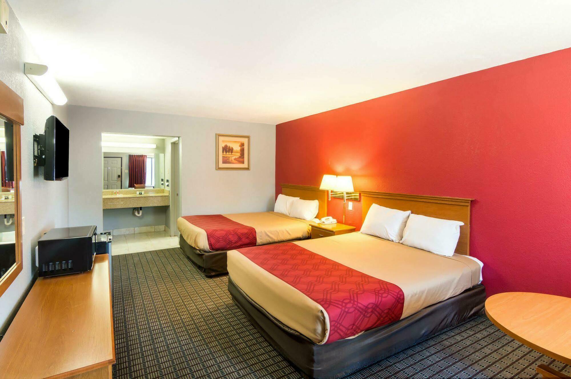 Econo Lodge Wichita Falls Downtown Экстерьер фото